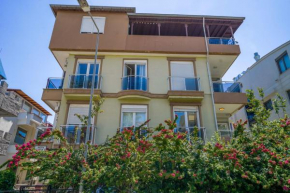 Refreshing House near Beach and Popular Attractions in Muratpasa, Antalya